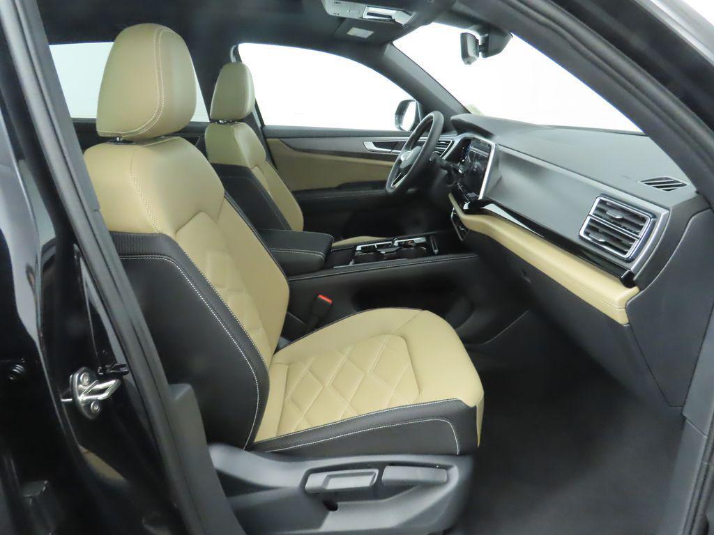 new 2026 Volkswagen Atlas Cross Sport car, priced at $47,896