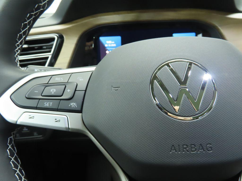 new 2026 Volkswagen Atlas car, priced at $47,653