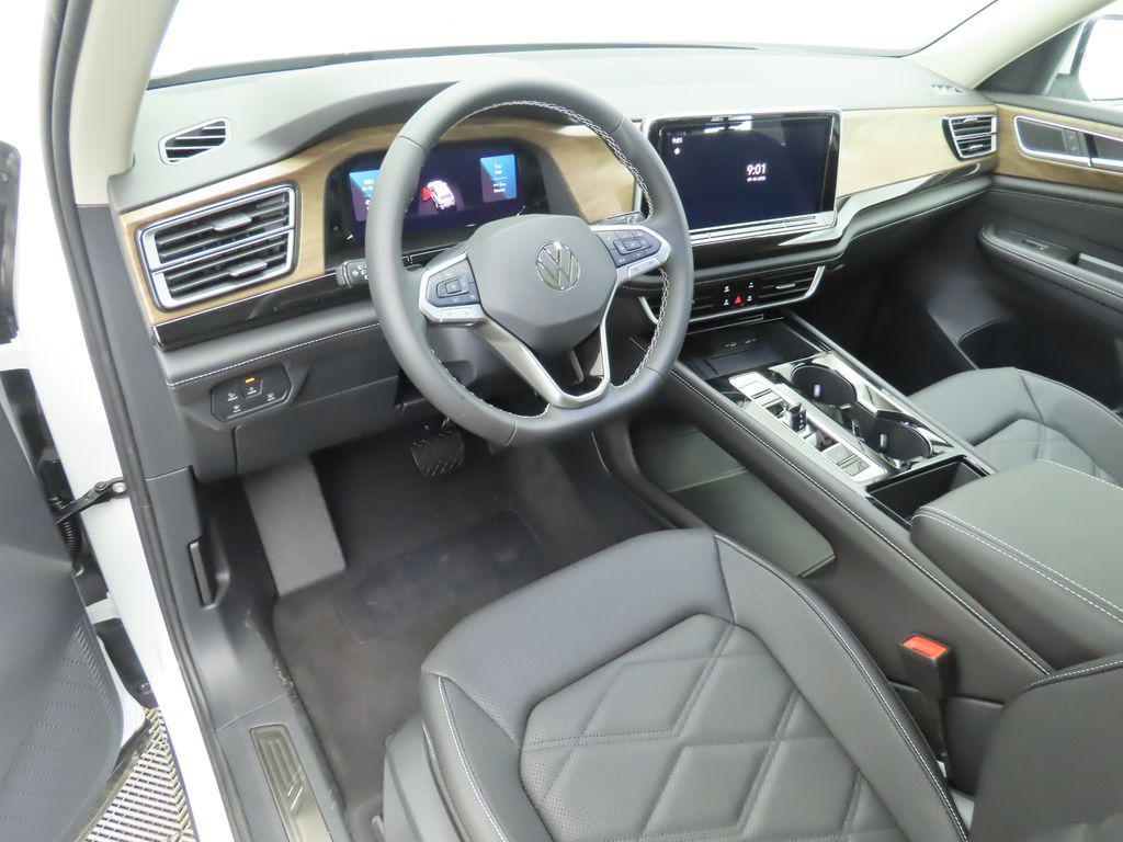 new 2026 Volkswagen Atlas car, priced at $47,653