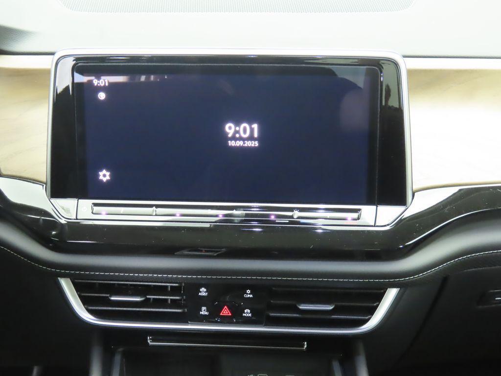 new 2026 Volkswagen Atlas car, priced at $47,653