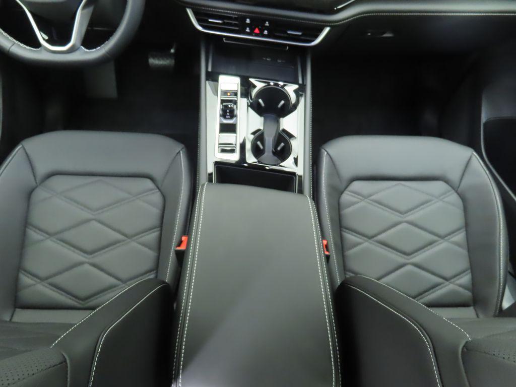 new 2026 Volkswagen Atlas car, priced at $47,653