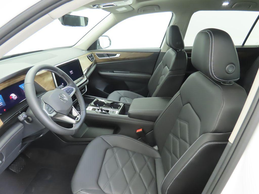 new 2026 Volkswagen Atlas car, priced at $47,653