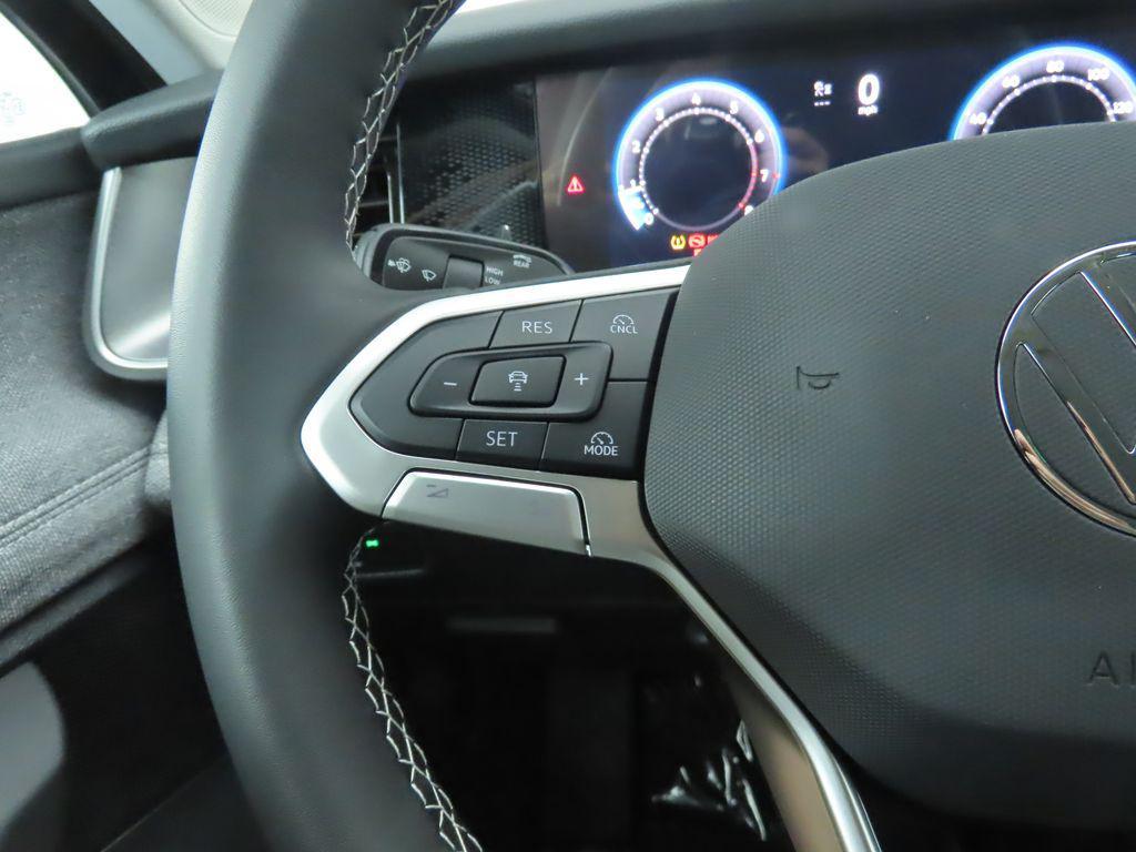 new 2025 Volkswagen Tiguan car, priced at $30,771