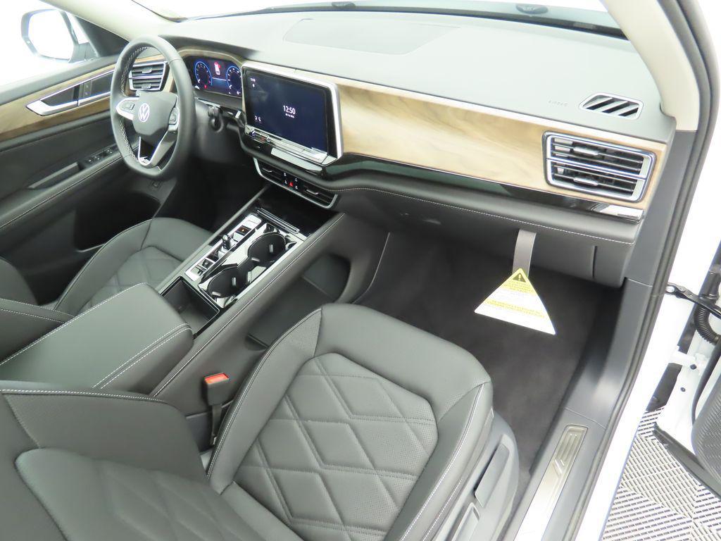 new 2026 Volkswagen Atlas car, priced at $49,659