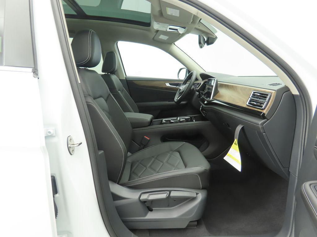 new 2026 Volkswagen Atlas car, priced at $49,659