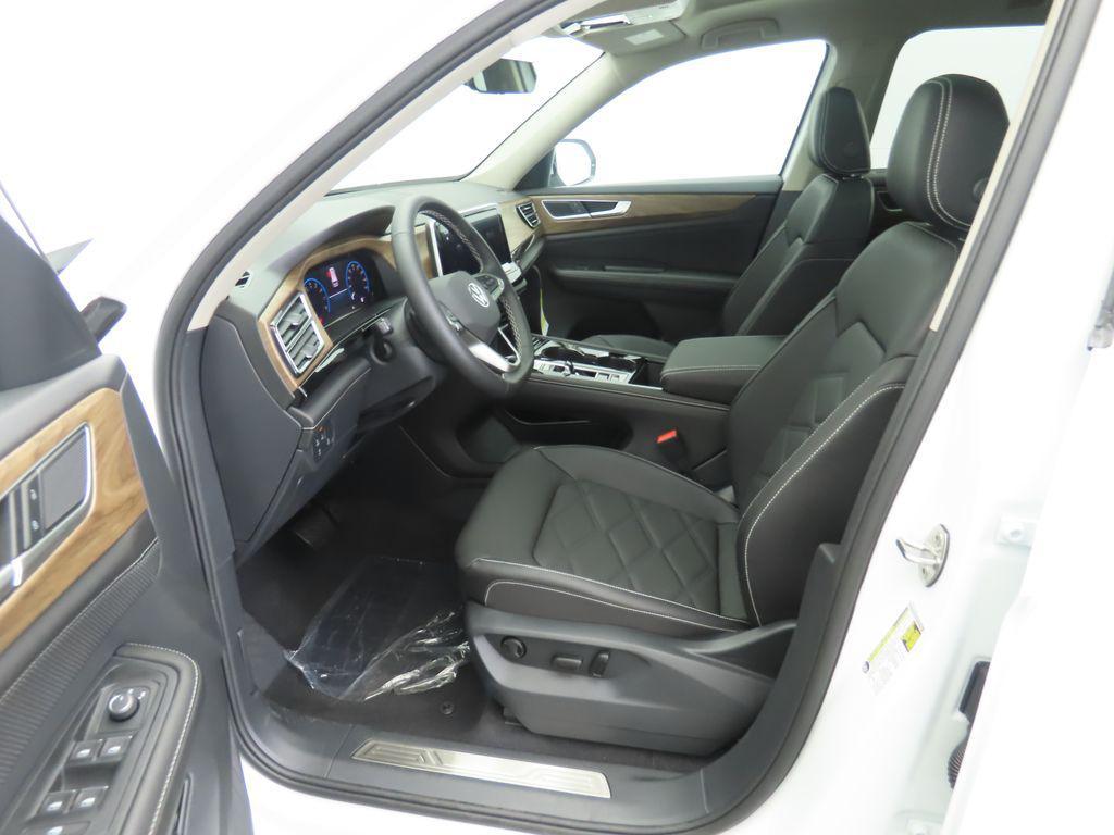 new 2026 Volkswagen Atlas car, priced at $49,659