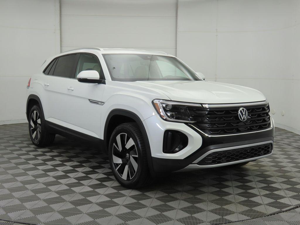 new 2026 Volkswagen Atlas Cross Sport car, priced at $44,417