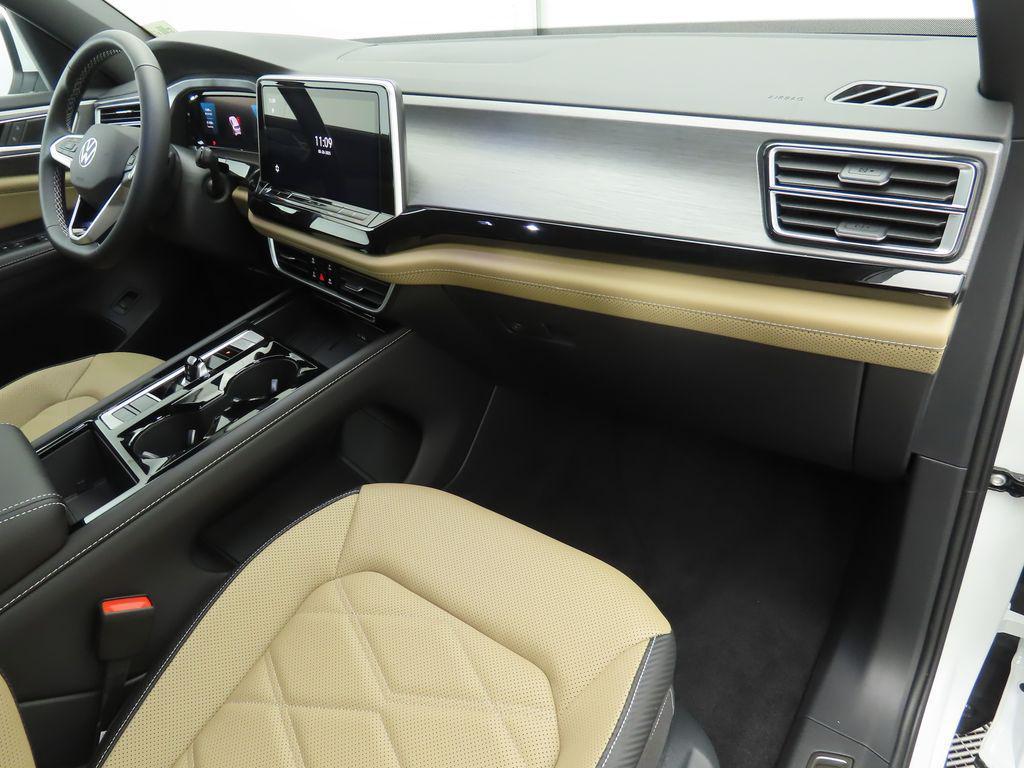 new 2026 Volkswagen Atlas Cross Sport car, priced at $44,417