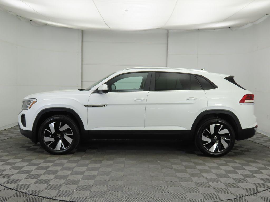new 2026 Volkswagen Atlas Cross Sport car, priced at $44,417