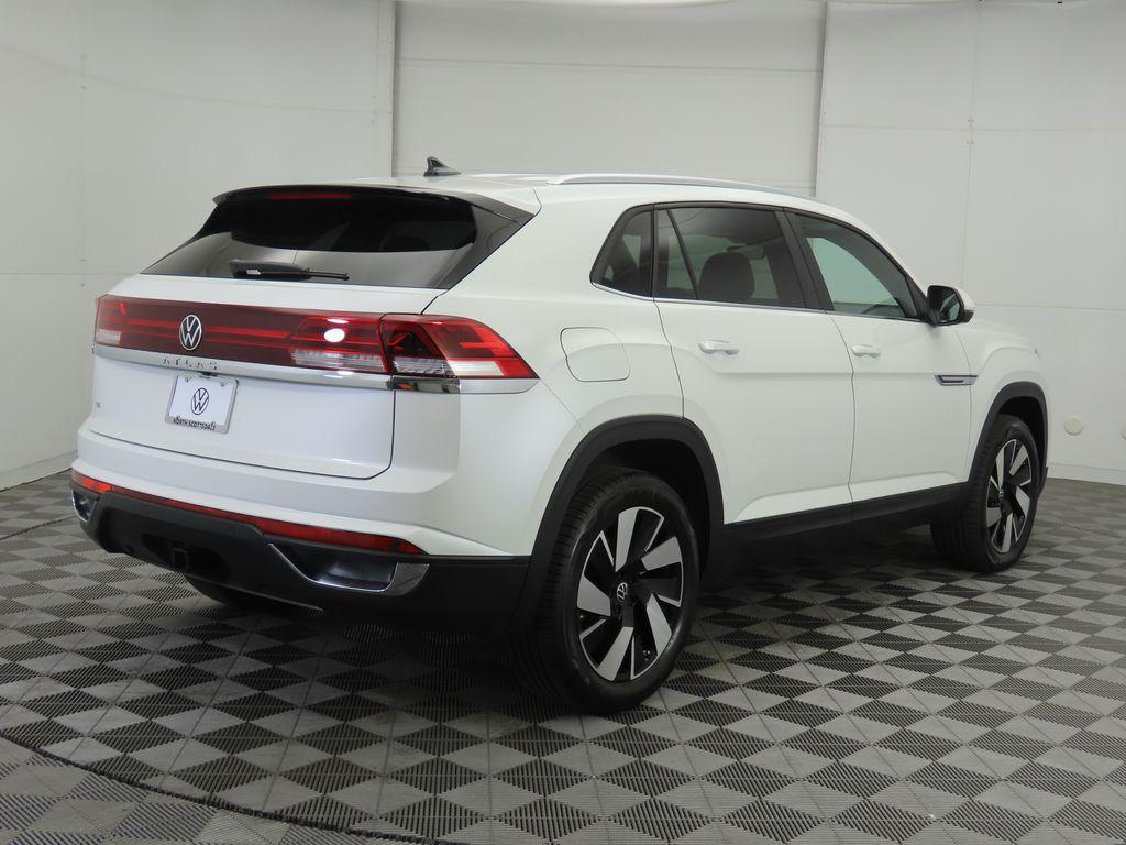 new 2026 Volkswagen Atlas Cross Sport car, priced at $44,417