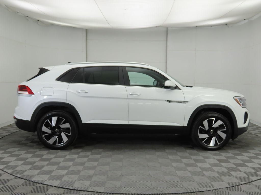 new 2026 Volkswagen Atlas Cross Sport car, priced at $44,417