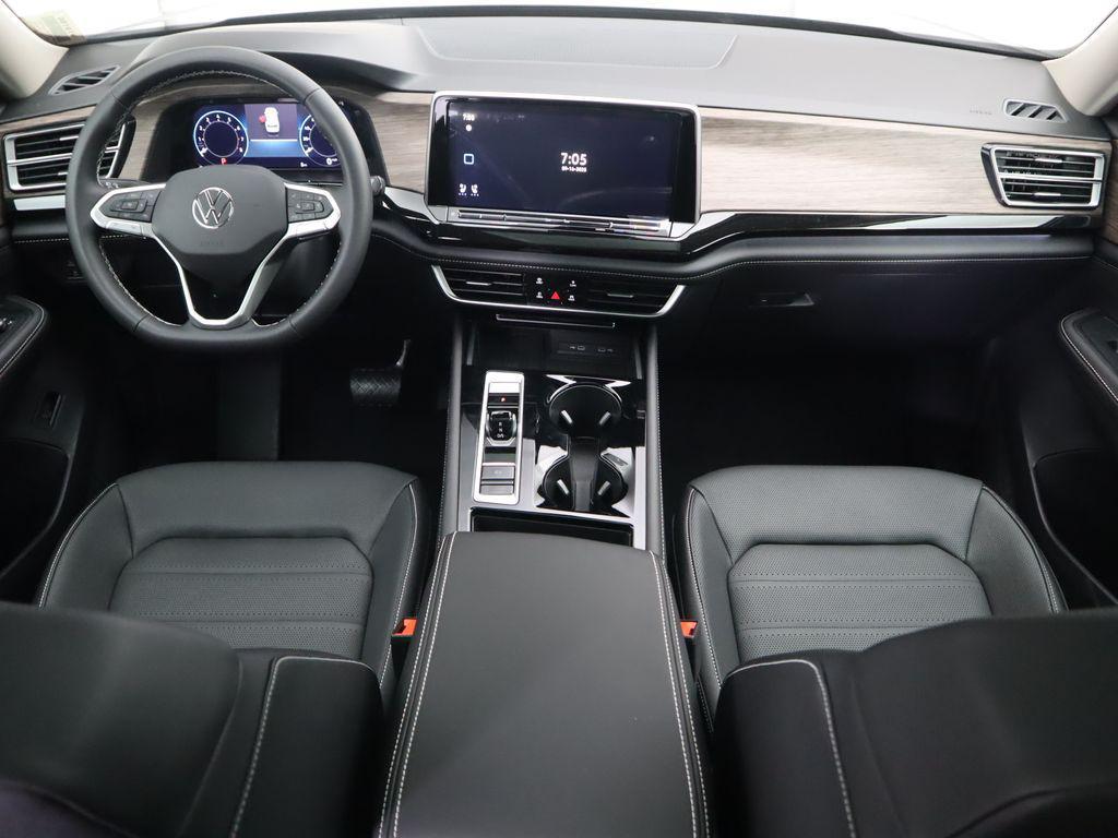 new 2026 Volkswagen Atlas car, priced at $51,444