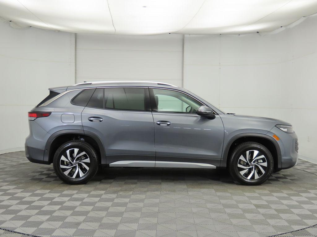 new 2025 Volkswagen Tiguan car, priced at $32,871