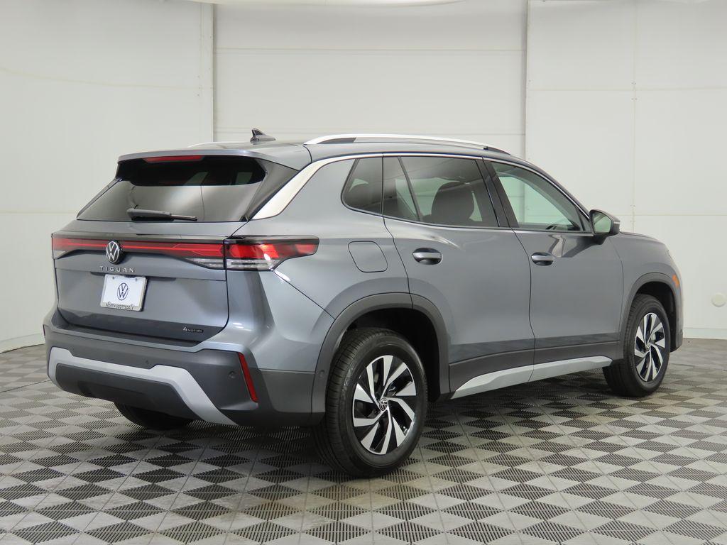 new 2025 Volkswagen Tiguan car, priced at $32,871