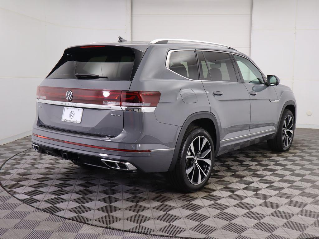 new 2026 Volkswagen Atlas car, priced at $57,604