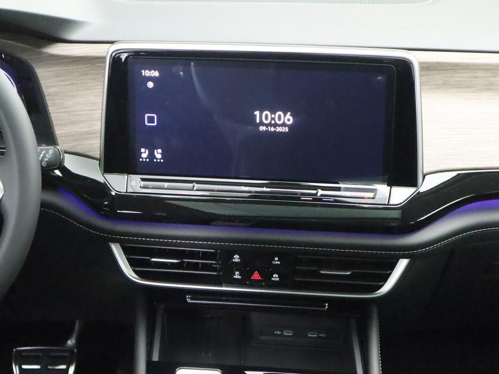 new 2026 Volkswagen Atlas car, priced at $57,604