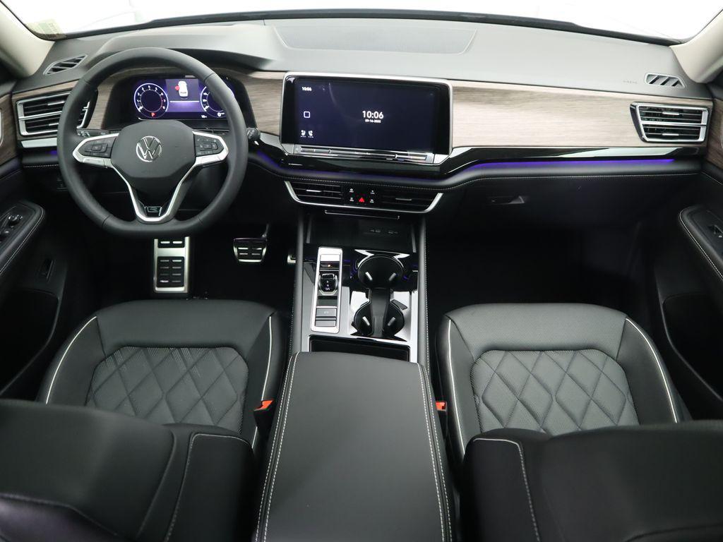 new 2026 Volkswagen Atlas car, priced at $57,604