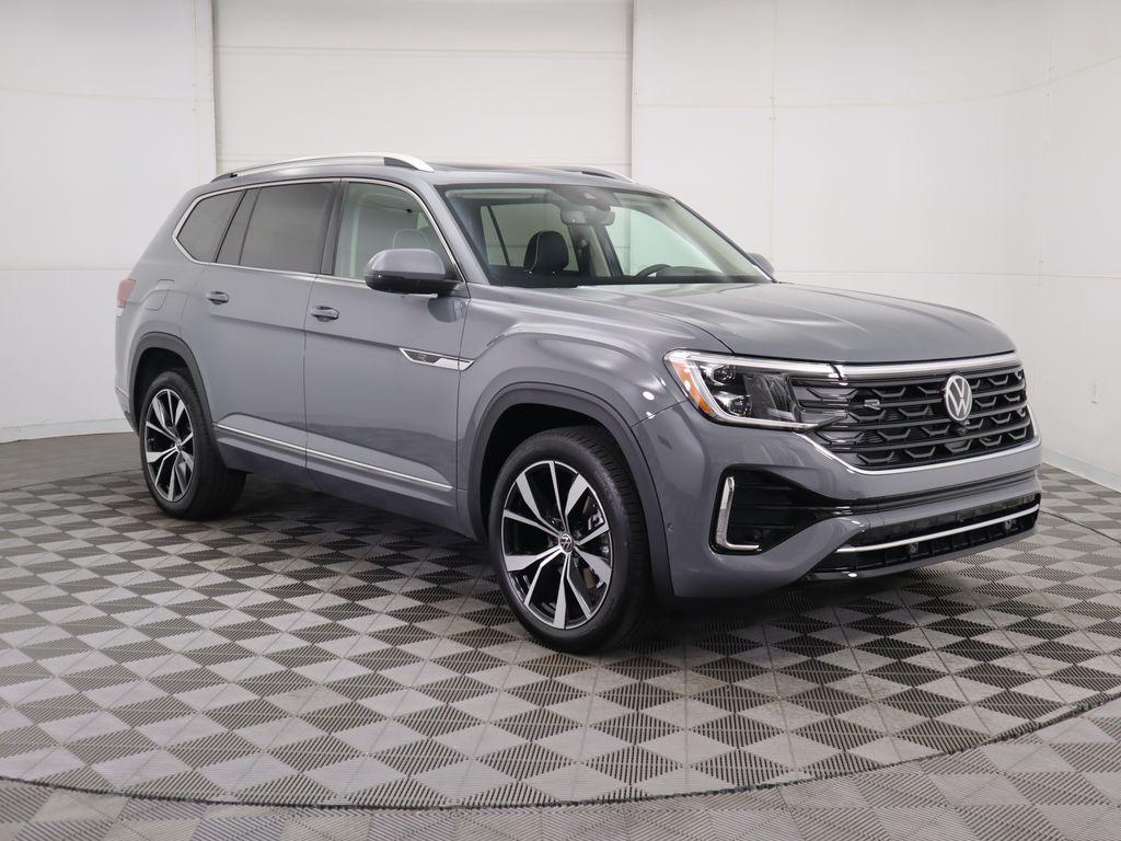 new 2026 Volkswagen Atlas car, priced at $57,604