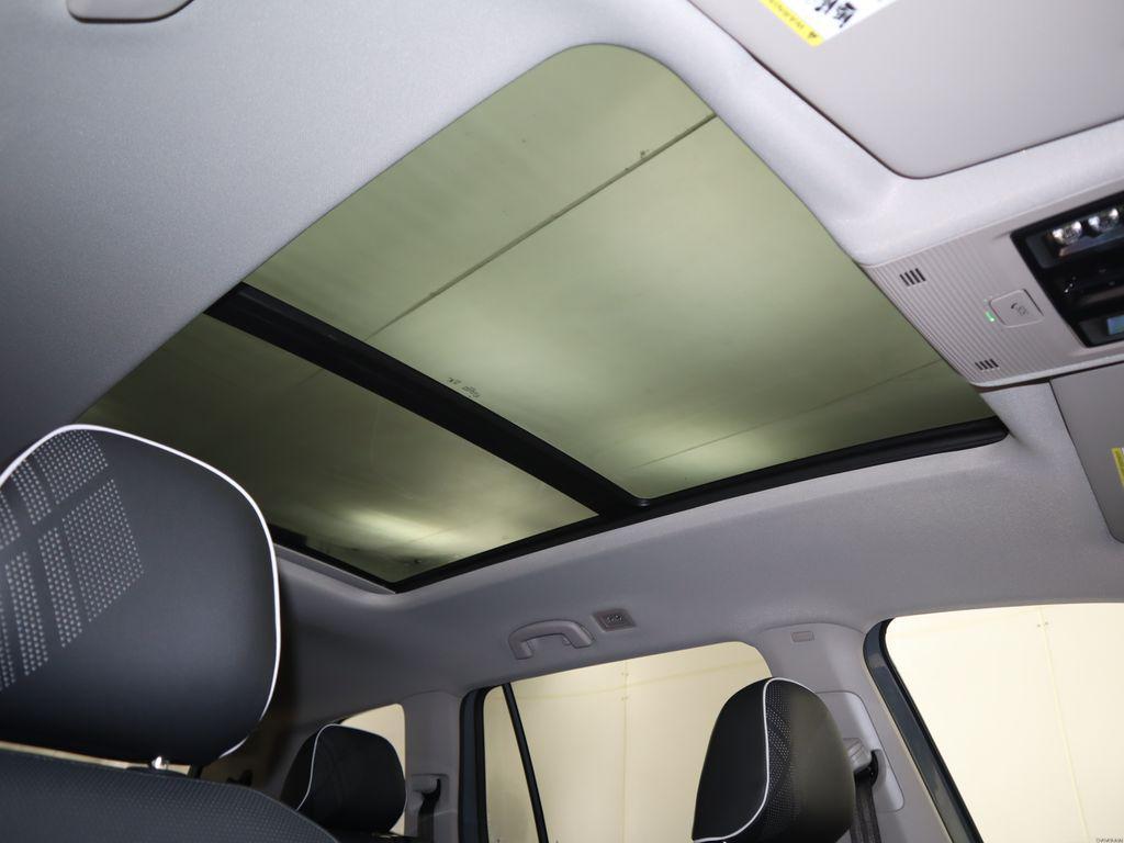 new 2026 Volkswagen Atlas car, priced at $57,604