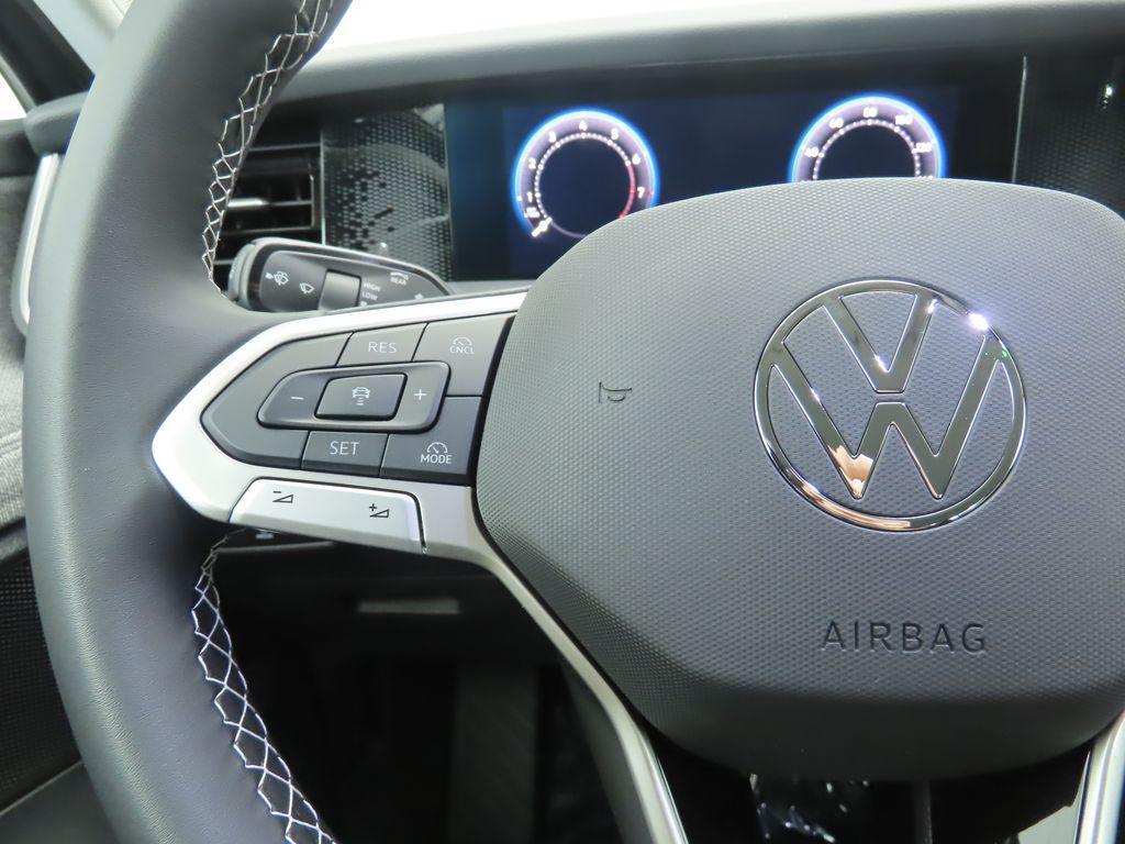 new 2025 Volkswagen Tiguan car, priced at $30,882