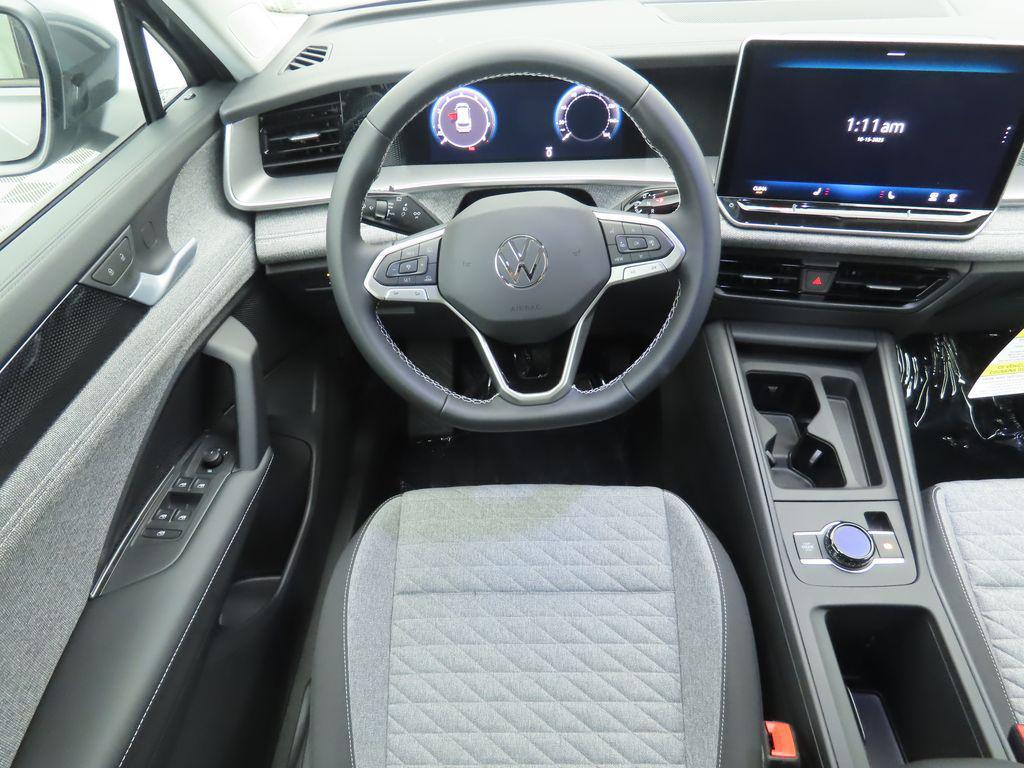 new 2025 Volkswagen Tiguan car, priced at $30,882