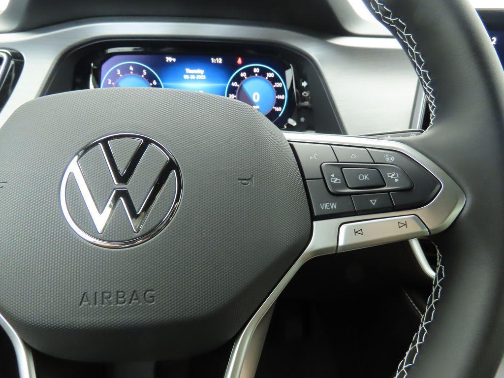 new 2026 Volkswagen Atlas Cross Sport car, priced at $39,631