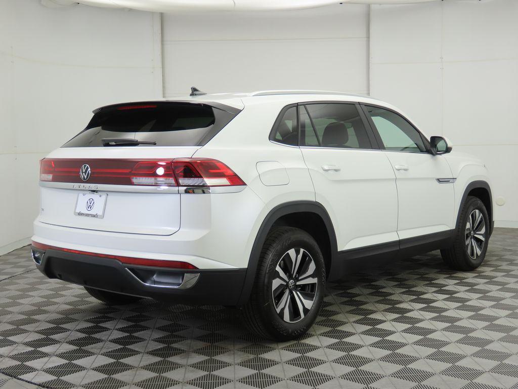 new 2026 Volkswagen Atlas Cross Sport car, priced at $39,631