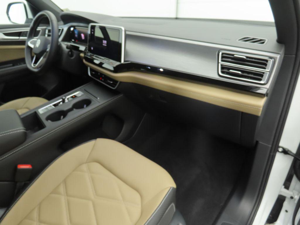 new 2026 Volkswagen Atlas Cross Sport car, priced at $39,631