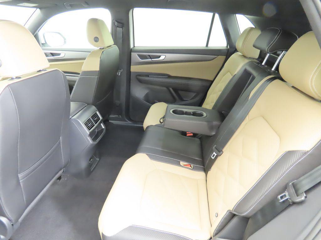 new 2026 Volkswagen Atlas Cross Sport car, priced at $39,631