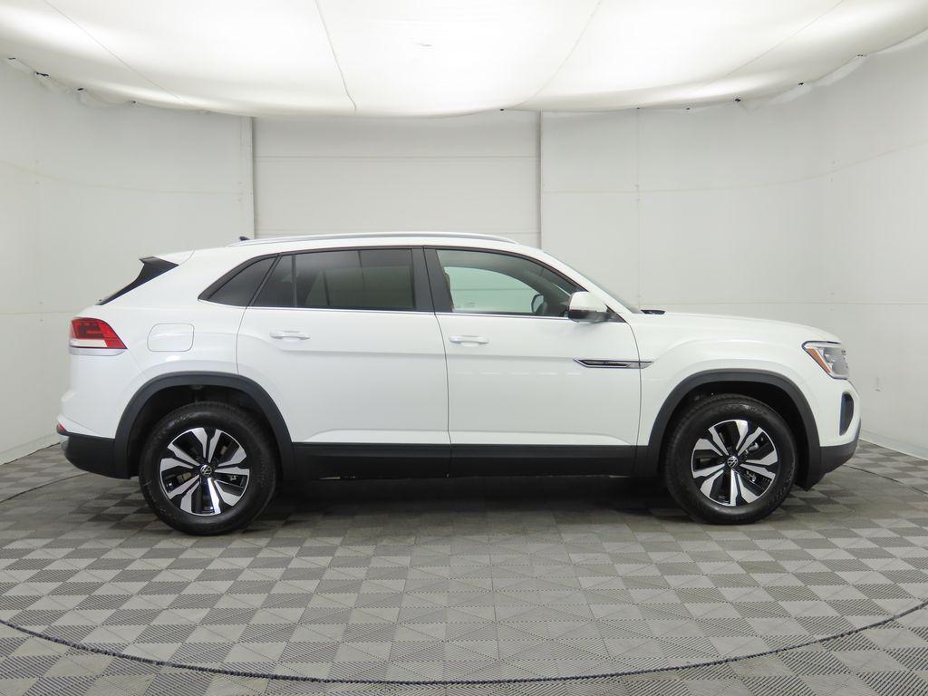 new 2026 Volkswagen Atlas Cross Sport car, priced at $39,631