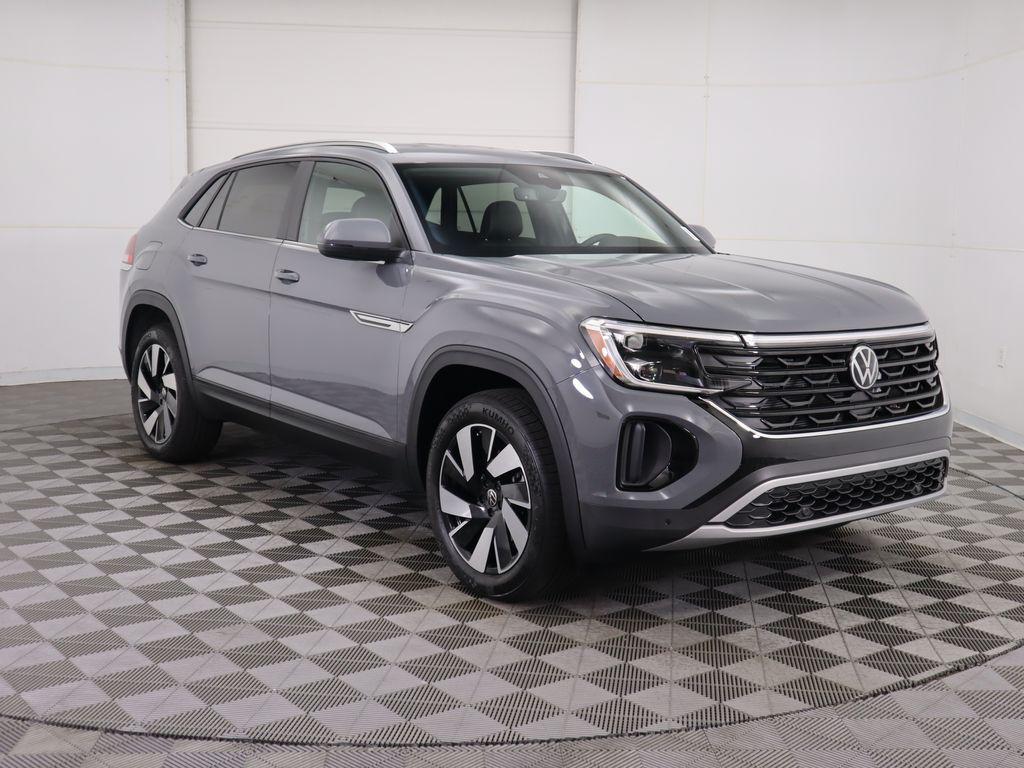 new 2026 Volkswagen Atlas Cross Sport car, priced at $44,617