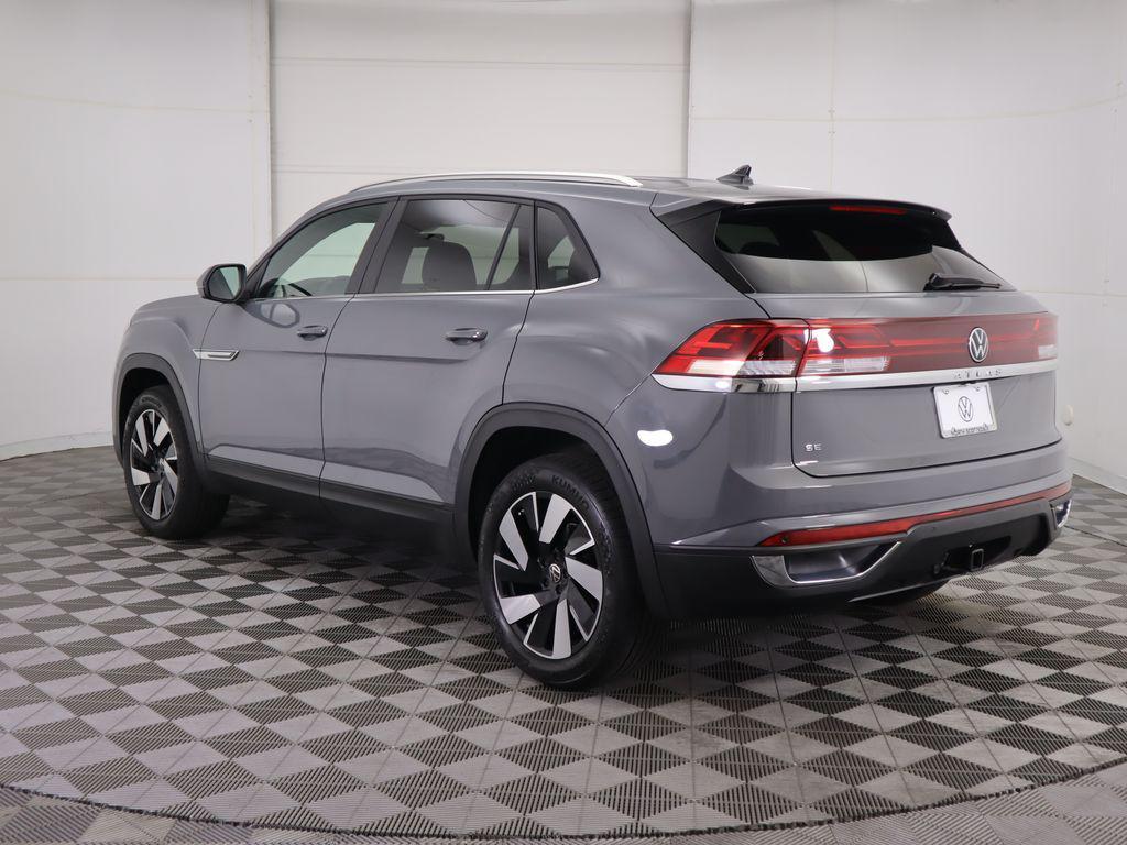 new 2026 Volkswagen Atlas Cross Sport car, priced at $44,617