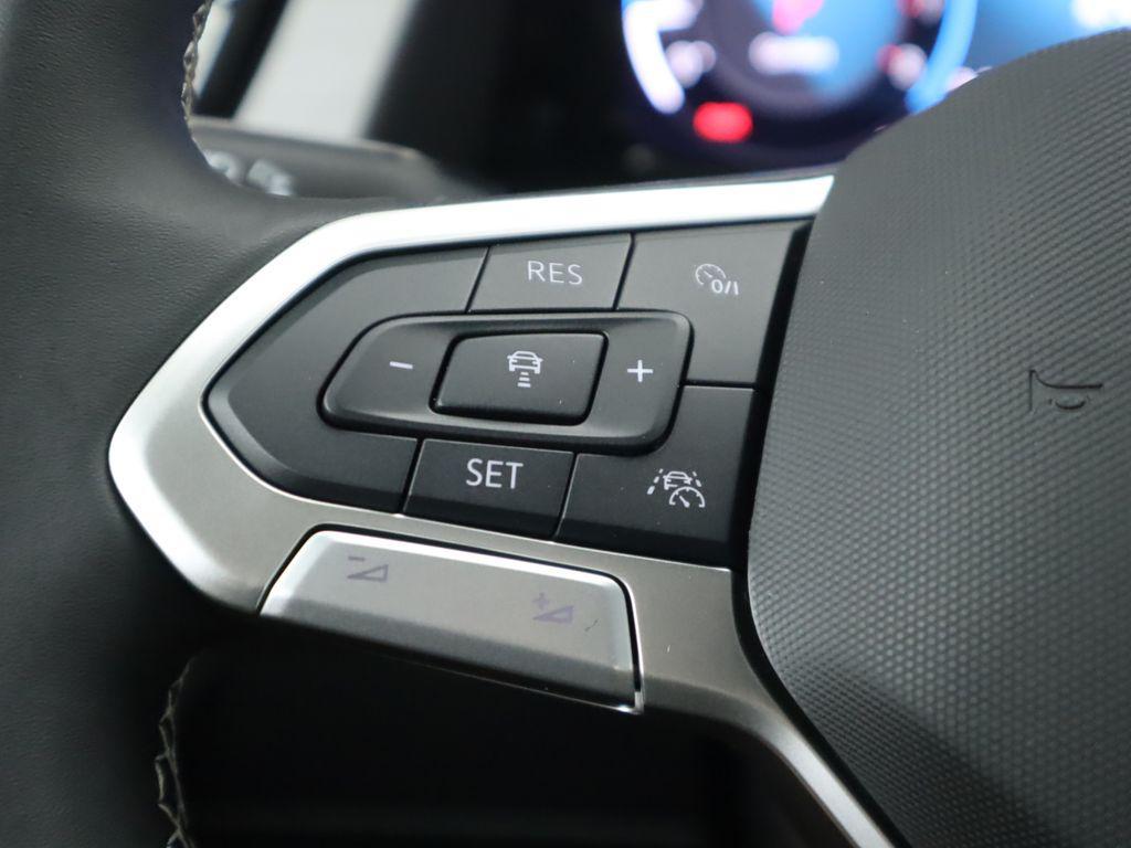 new 2026 Volkswagen Atlas Cross Sport car, priced at $44,617