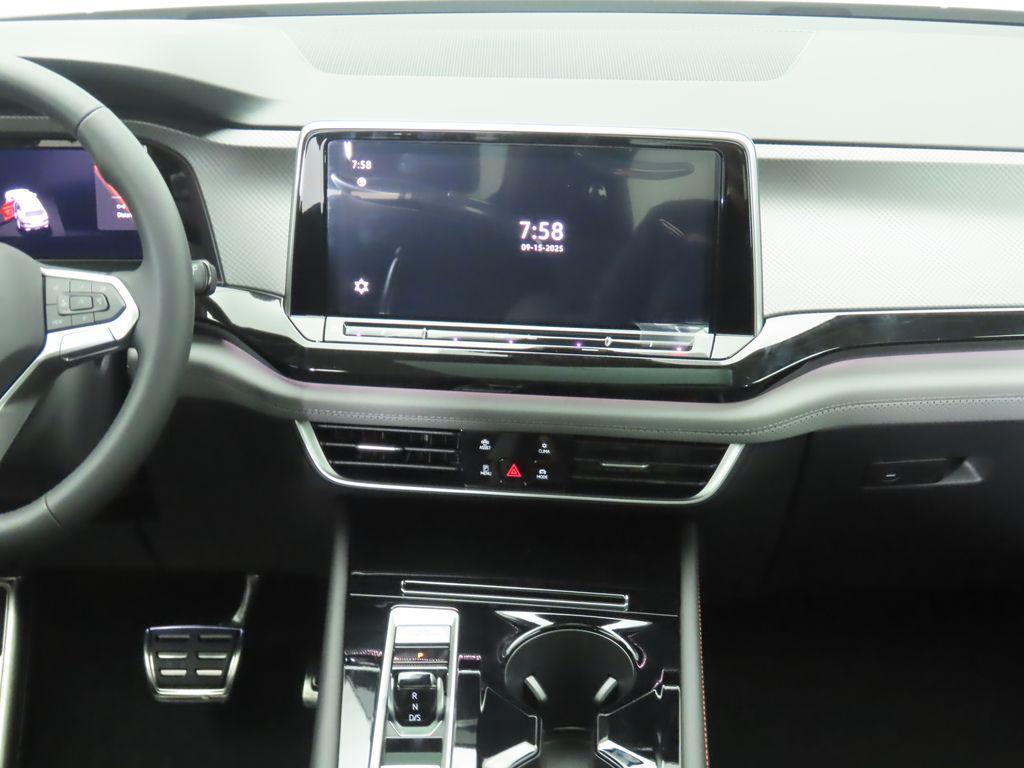 new 2026 Volkswagen Atlas car, priced at $51,308