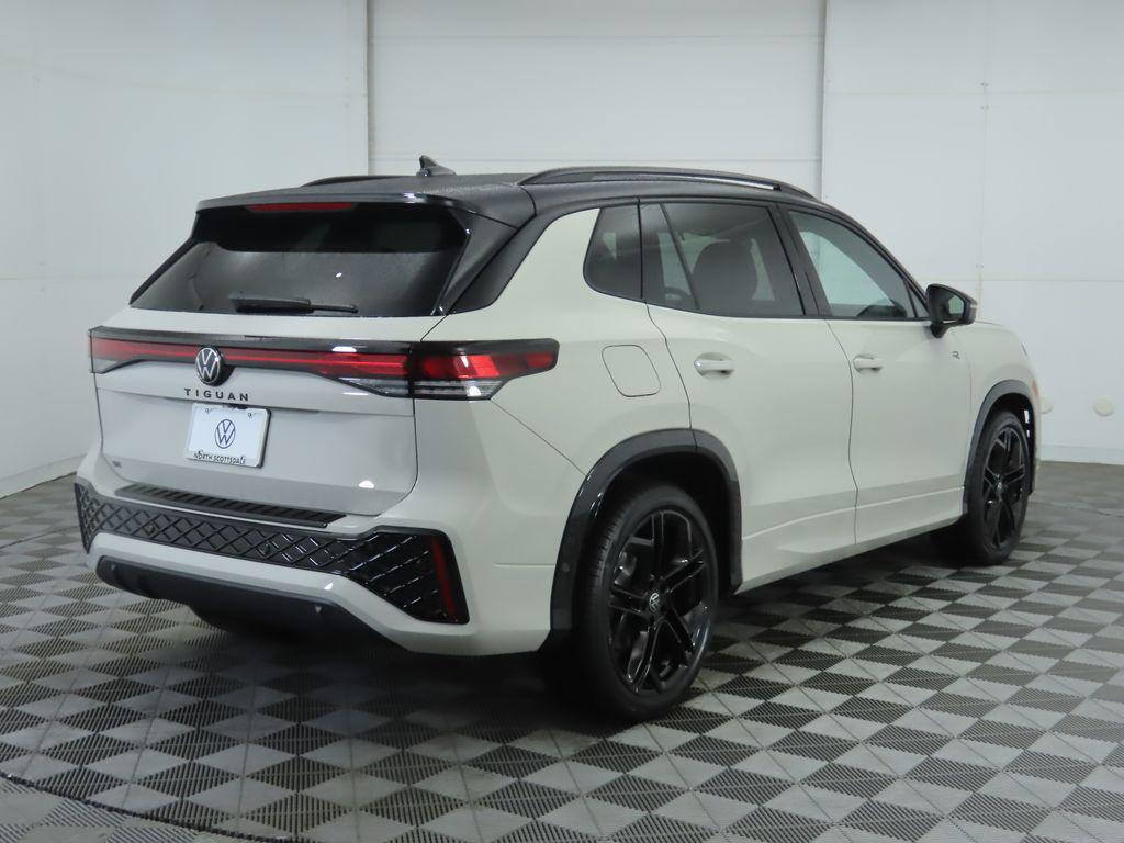 new 2026 Volkswagen Tiguan car, priced at $40,002