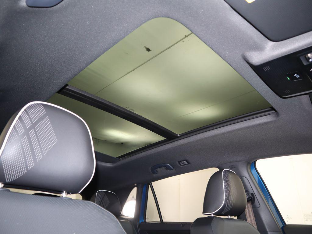 new 2025 Volkswagen Atlas Cross Sport car, priced at $50,558