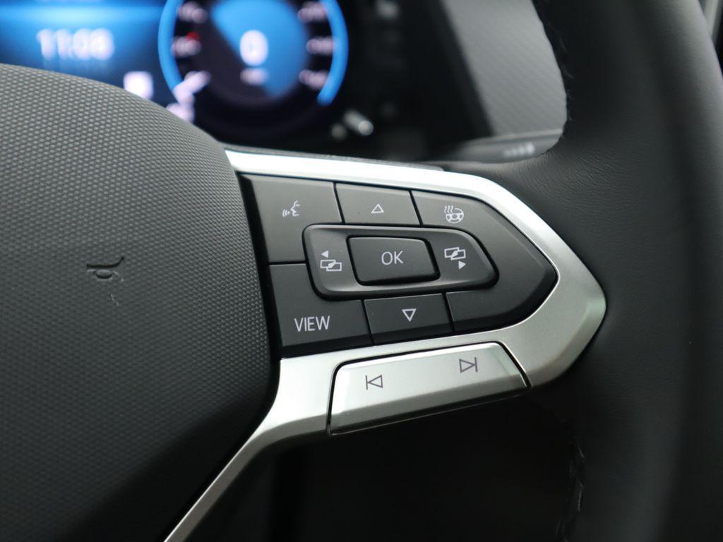 new 2025 Volkswagen Atlas Cross Sport car, priced at $51,546