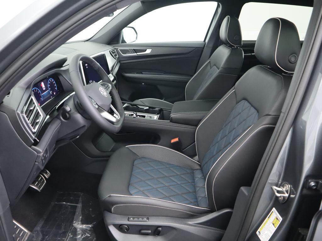 new 2025 Volkswagen Atlas Cross Sport car, priced at $51,546