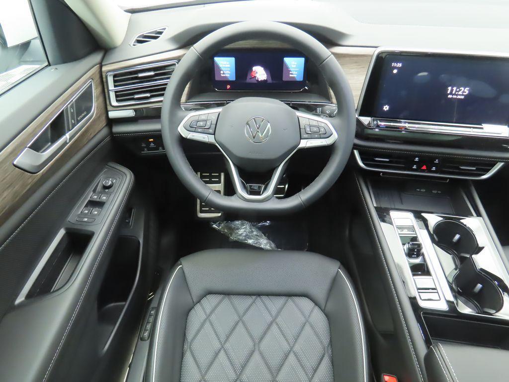 new 2025 Volkswagen Atlas car, priced at $53,794