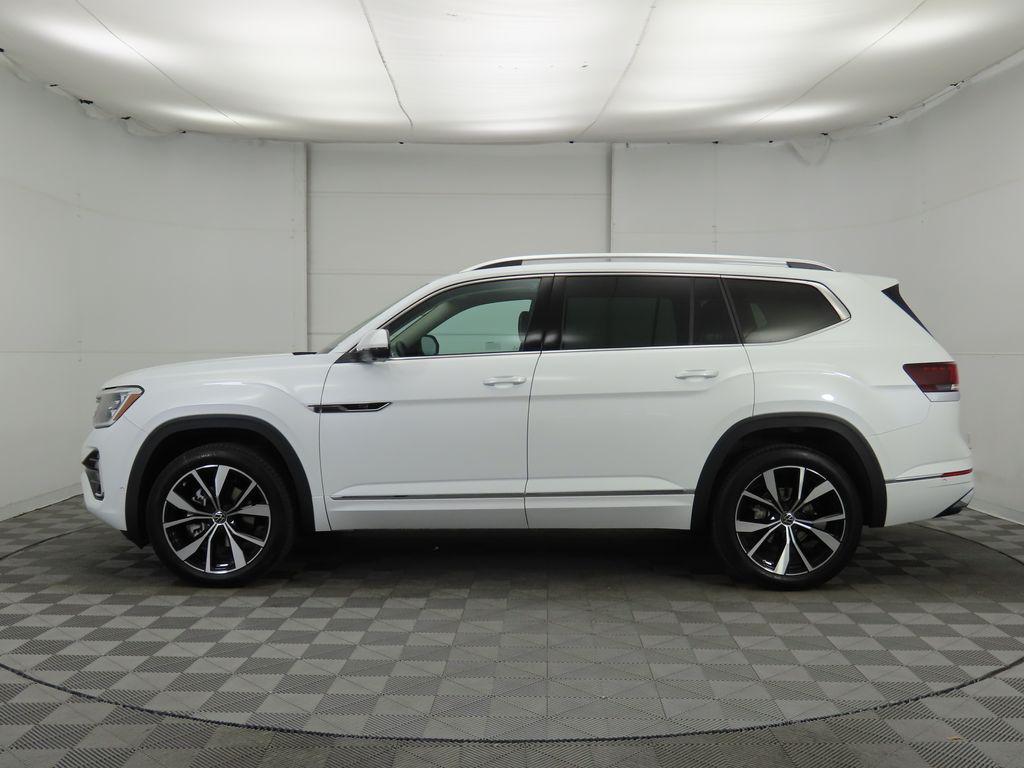 new 2025 Volkswagen Atlas car, priced at $53,794