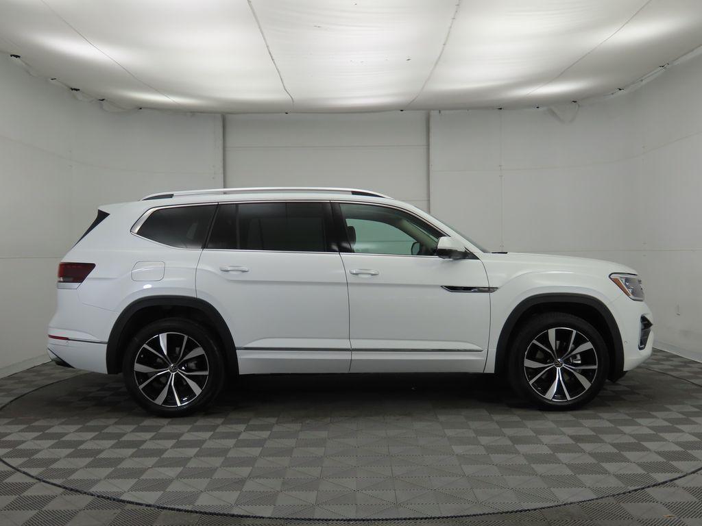 new 2025 Volkswagen Atlas car, priced at $53,794