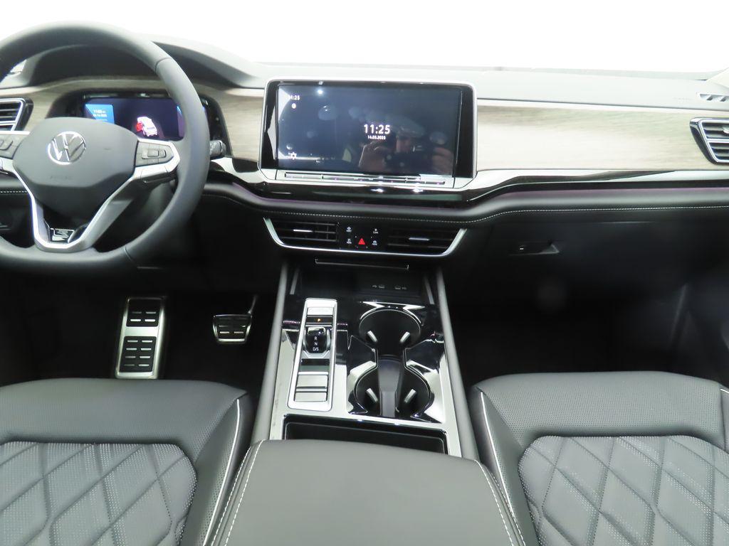 new 2025 Volkswagen Atlas car, priced at $53,794