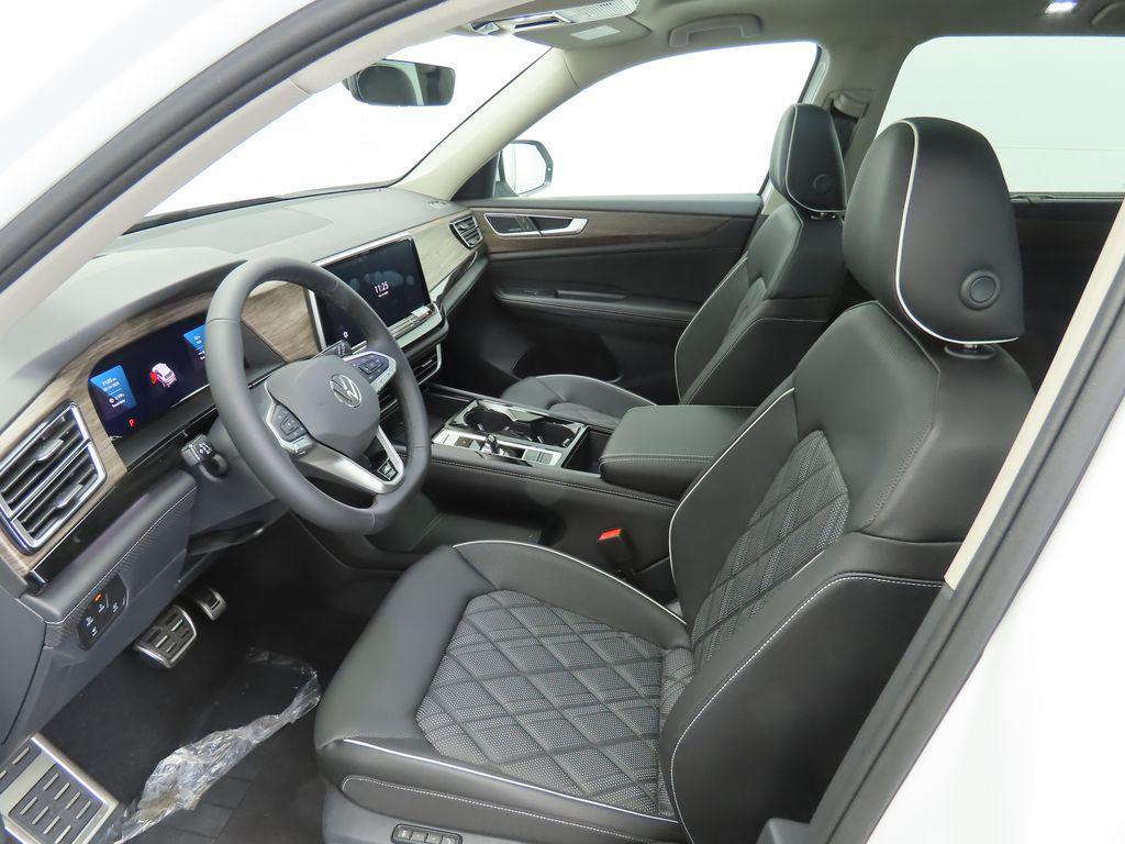 new 2025 Volkswagen Atlas car, priced at $53,794
