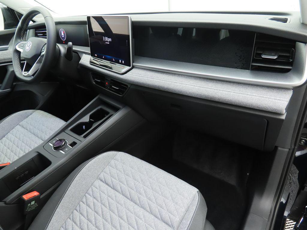 new 2026 Volkswagen Tiguan car, priced at $32,992