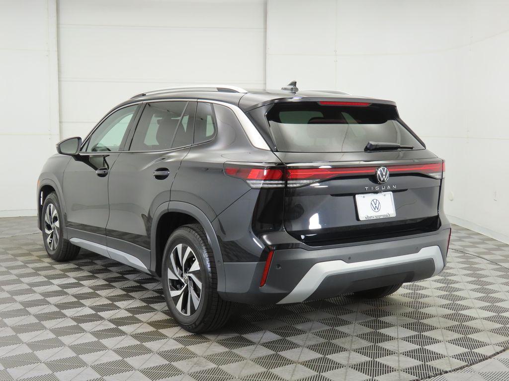 new 2026 Volkswagen Tiguan car, priced at $32,992
