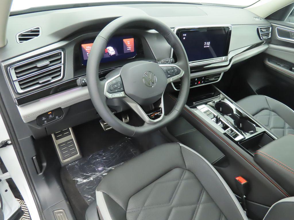 new 2026 Volkswagen Atlas car, priced at $50,108