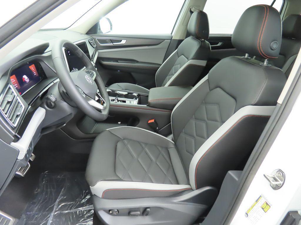 new 2026 Volkswagen Atlas car, priced at $50,108