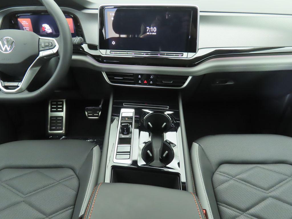 new 2026 Volkswagen Atlas car, priced at $50,108