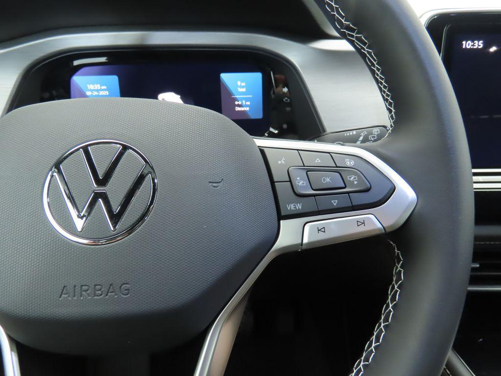 new 2026 Volkswagen Atlas Cross Sport car, priced at $46,412