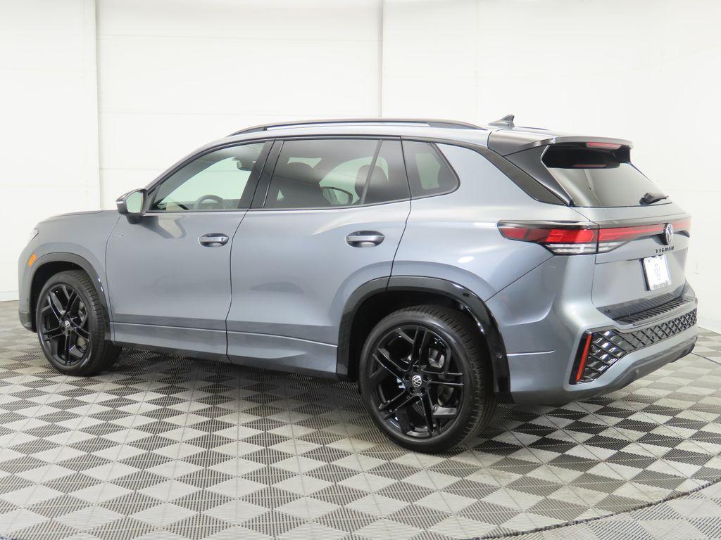 new 2026 Volkswagen Tiguan car, priced at $38,107